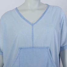 Lade das Bild in den Galerie-Viewer, Kurzes T-Shirt mit Tasche
