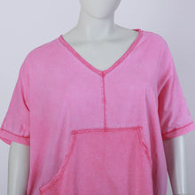 Lade das Bild in den Galerie-Viewer, Kurzes T-Shirt mit Tasche
