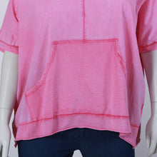 Lade das Bild in den Galerie-Viewer, Kurzes T-Shirt mit Tasche
