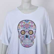 Lade das Bild in den Galerie-Viewer, Weißes T-Shirt mit tollem Motiv

