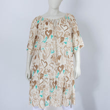 Lade das Bild in den Galerie-Viewer, Kurzes Kleid mit Herzen
