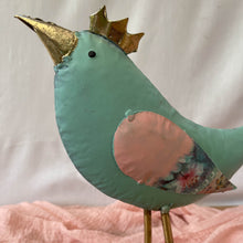 Lade das Bild in den Galerie-Viewer, Glitzer Vogel Figur
