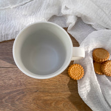 Lade das Bild in den Galerie-Viewer, Tasse - Mach die Welt
