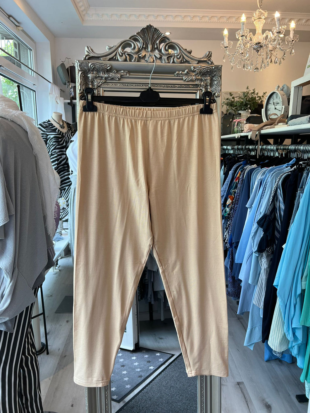 Hochwertige Leggings in Beige