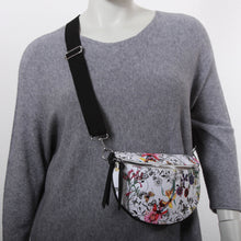 Lade das Bild in den Galerie-Viewer, Crossbody Bag mit Blumenprint
