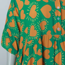 Lade das Bild in den Galerie-Viewer, Langes Kleid mit Herzprint
