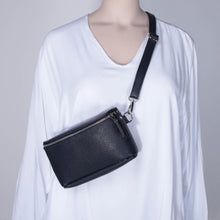 Lade das Bild in den Galerie-Viewer, Crossbody Bag Mala
