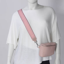 Lade das Bild in den Galerie-Viewer, Crossbody Bag Mala
