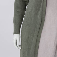 Lade das Bild in den Galerie-Viewer, Lange Strickjacke Louy
