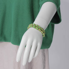 Lade das Bild in den Galerie-Viewer, Armband mit Gummi in Muscheloptik
